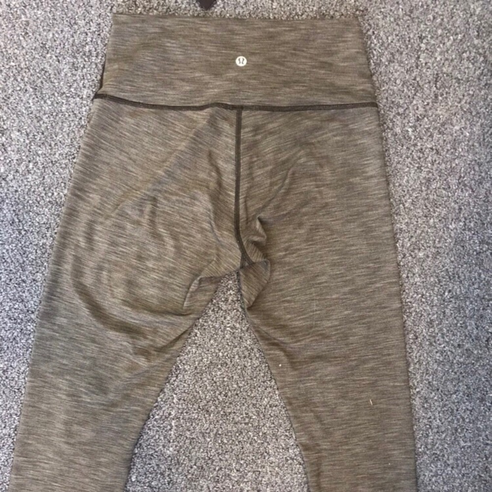 Lululemon grey slated 7/8 leggings